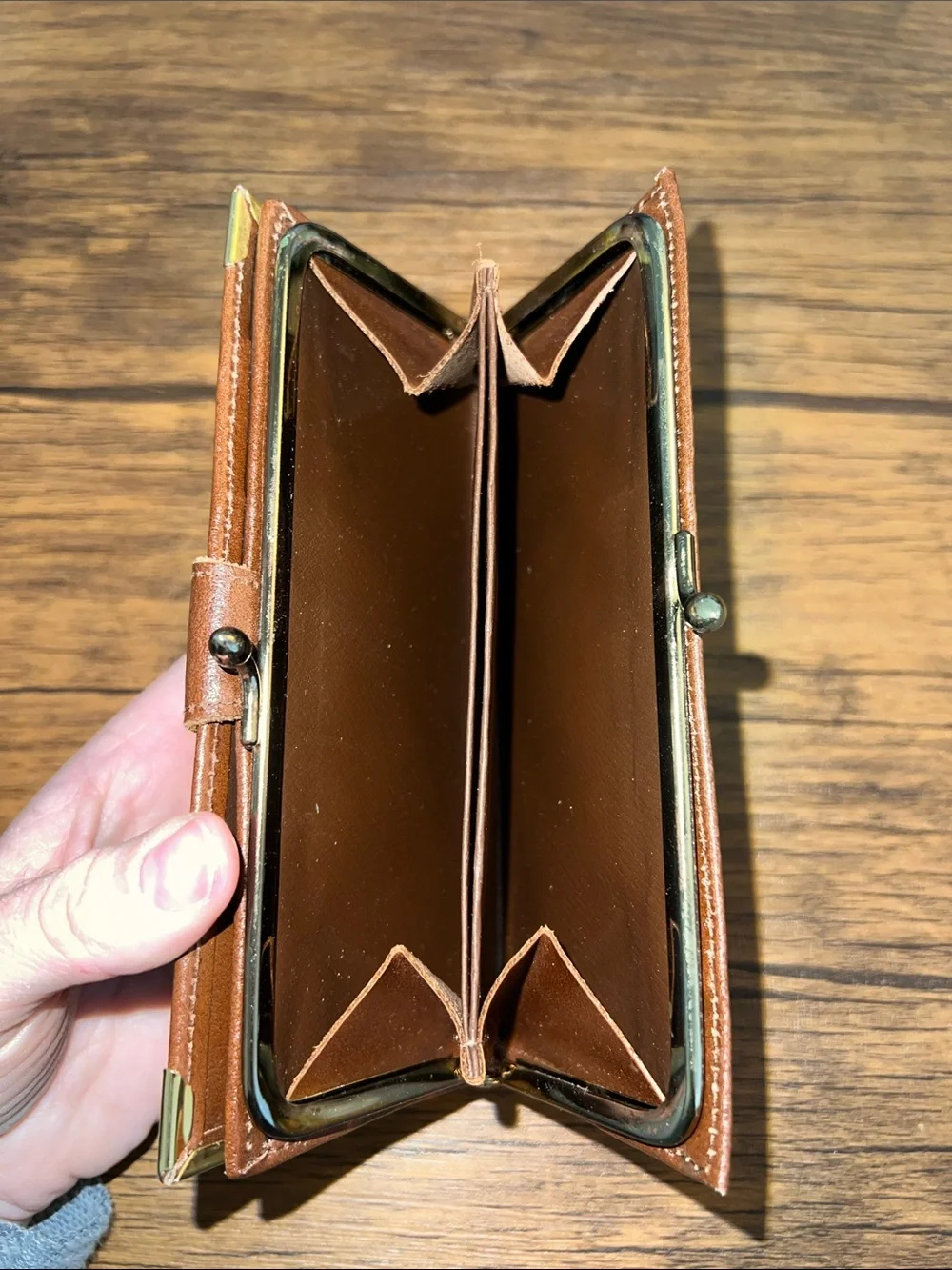 Vintage Genuine Brown Leather Made in England Wallet-‎ OS